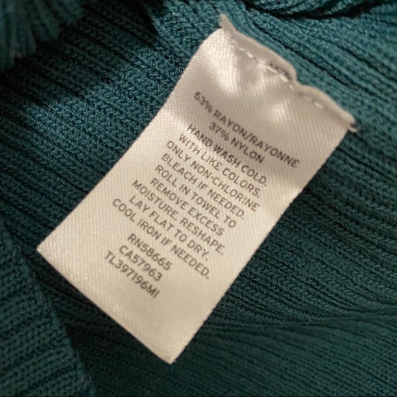 Leith V-Neck Reversible Cardigan Teal Sweater - Picture 8 of 9